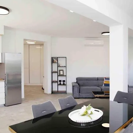 Apartment Premium Zara *